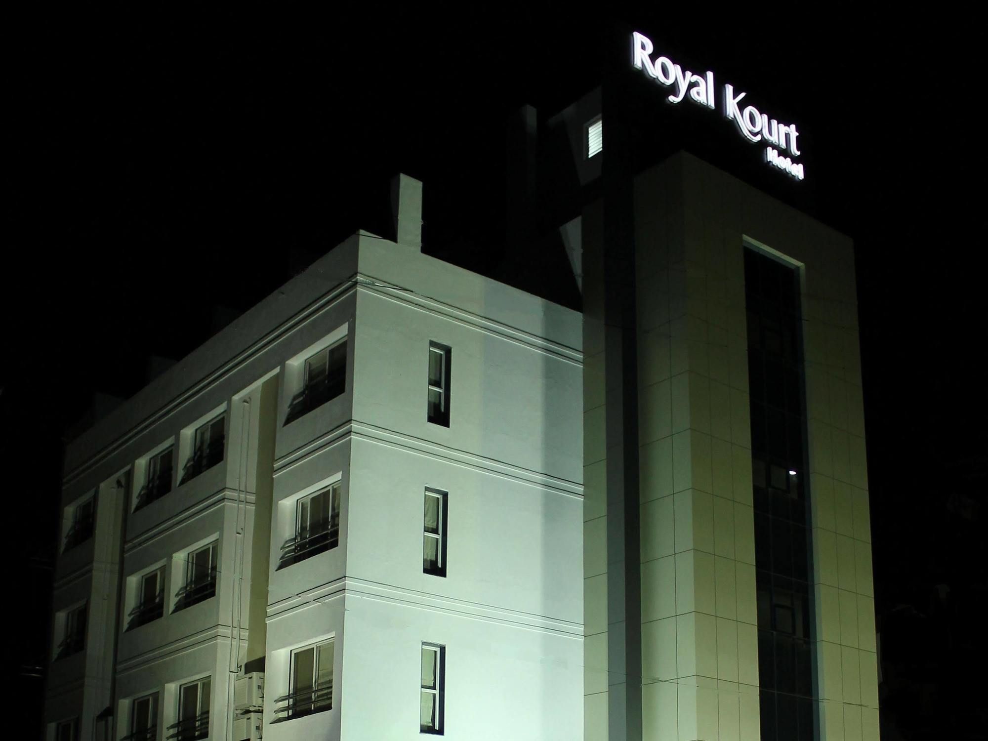 Hotel Treebo Trend Royal Kourt Aurangabad Exteriér fotografie